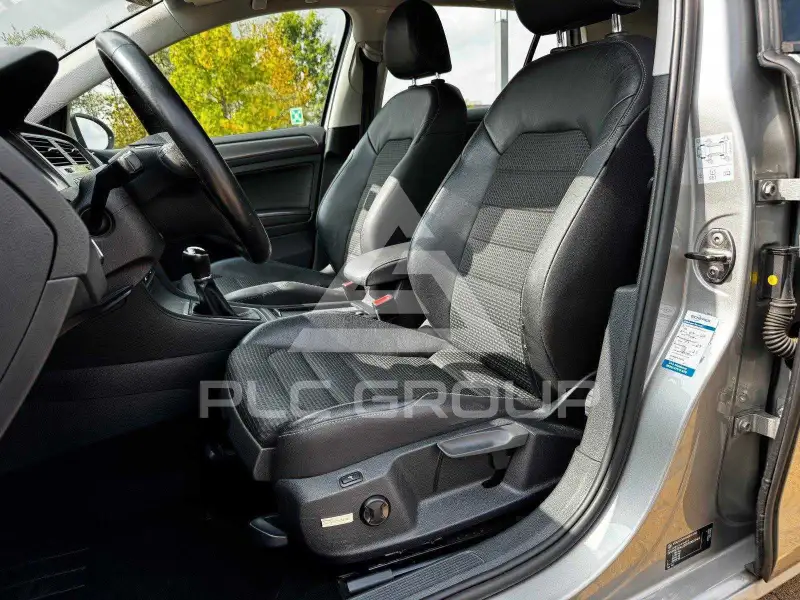 2012 Volkswagen GOLF