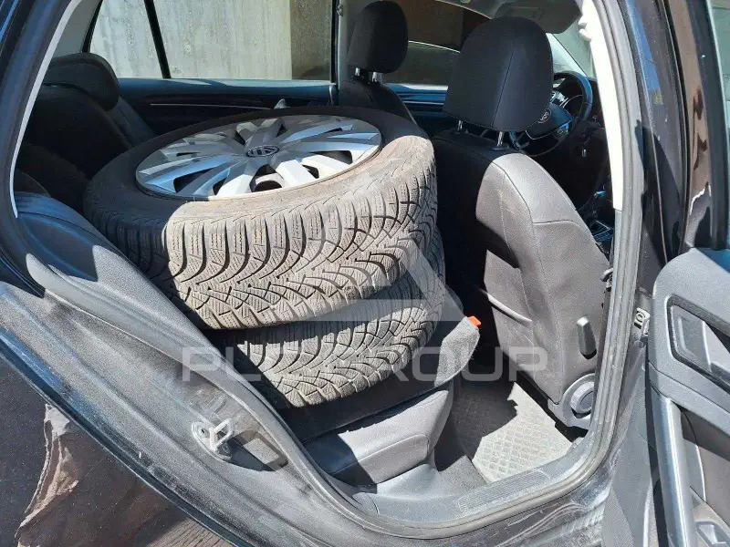 2012 Volkswagen GOLF