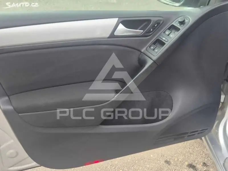 2012 Volkswagen GOLF