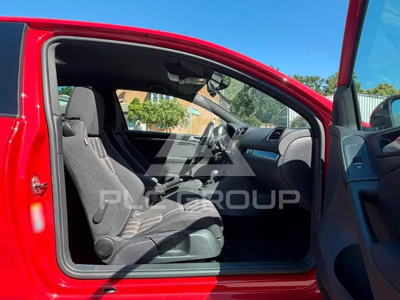 2012 Volkswagen GOLF