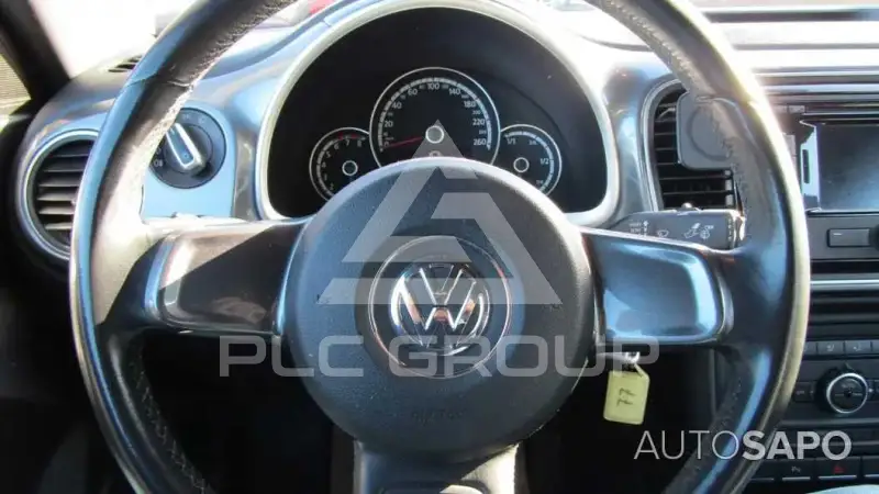 2012 Volkswagen BEETLE