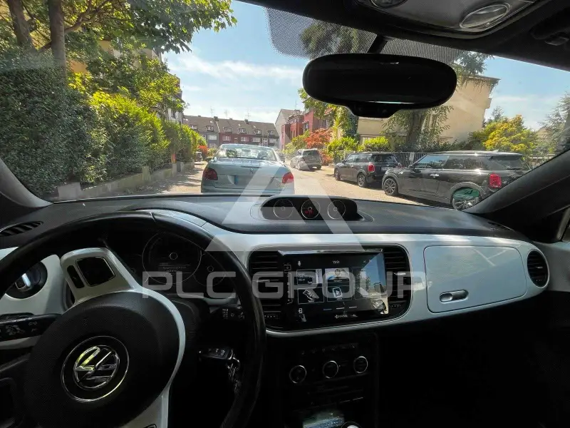 2012 Volkswagen BEETLE