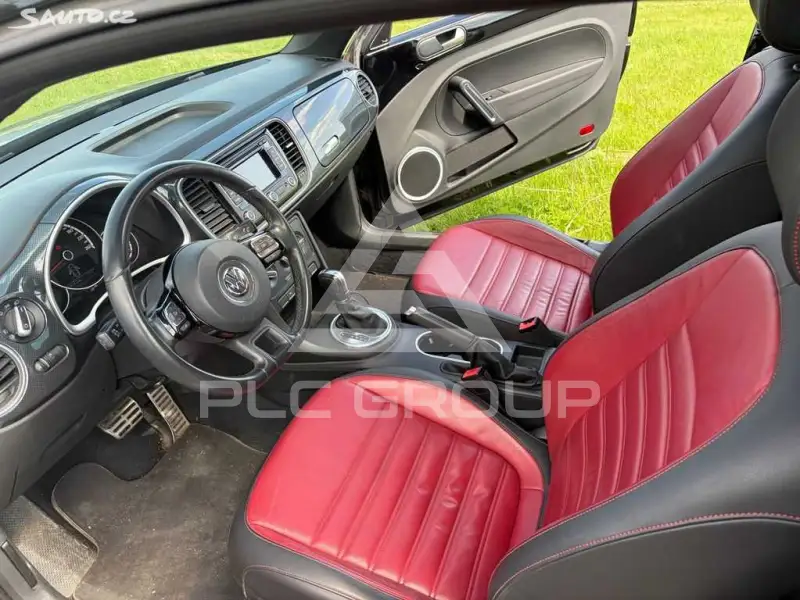 2012 Volkswagen BEETLE