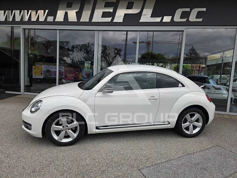 2012 Volkswagen BEETLE