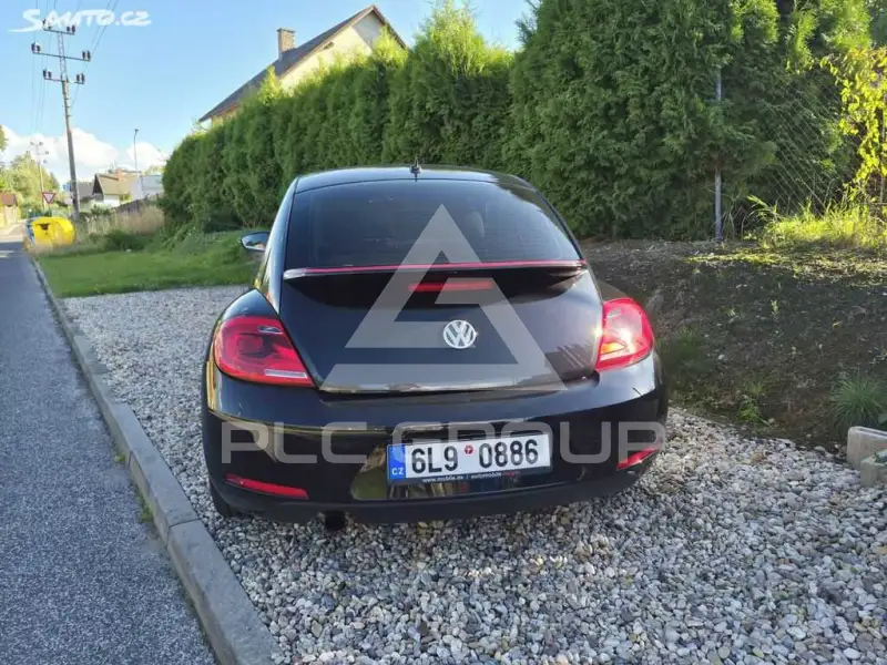 2012 Volkswagen BEETLE