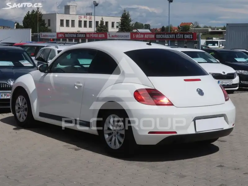 2012 Volkswagen BEETLE