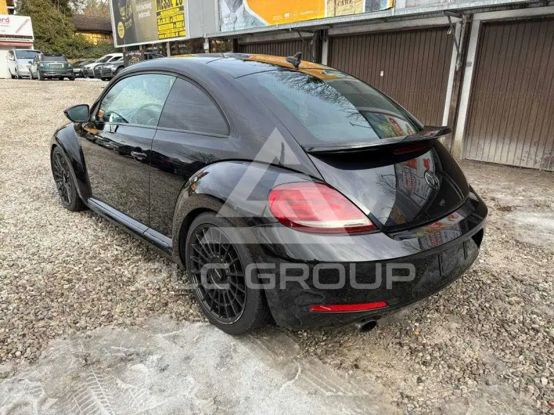 2012 Volkswagen BEETLE