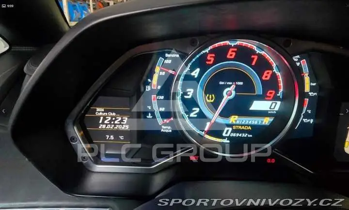 2012 Lamborghini Aventador