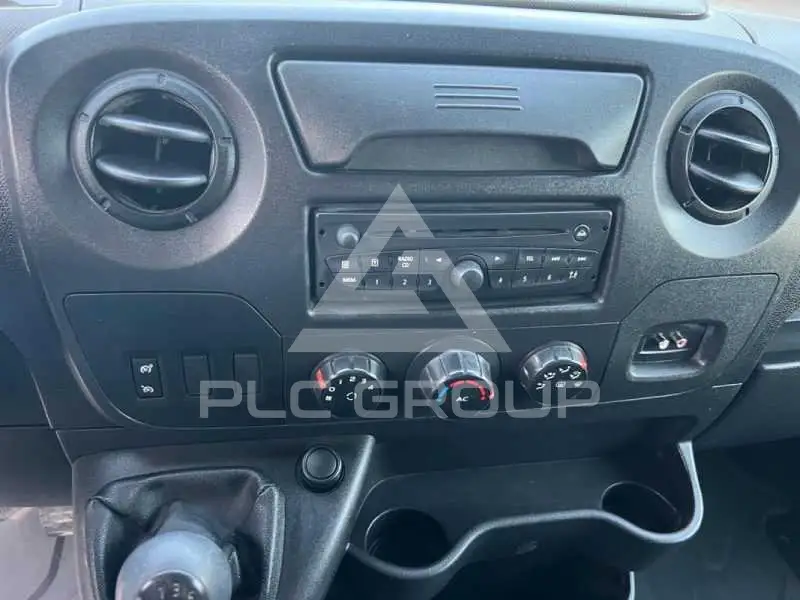 2012 Renault Master