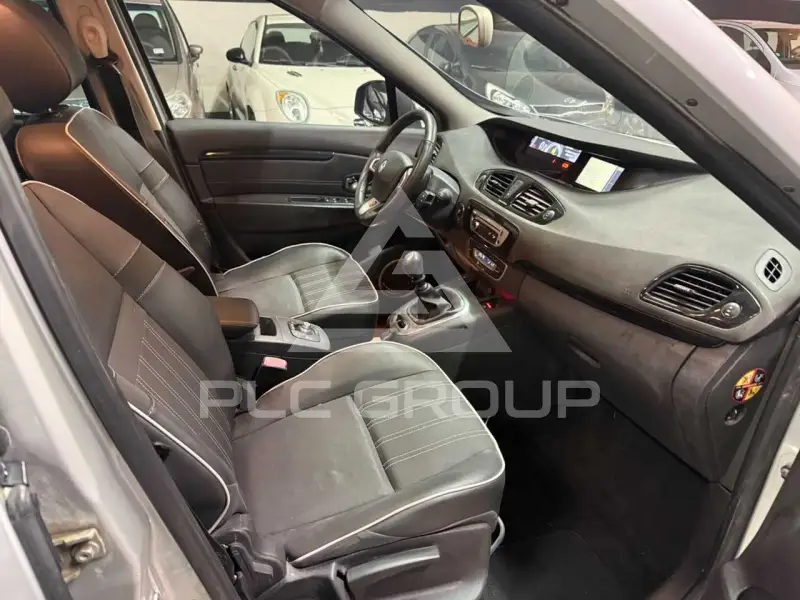 2012 Renault Scenic