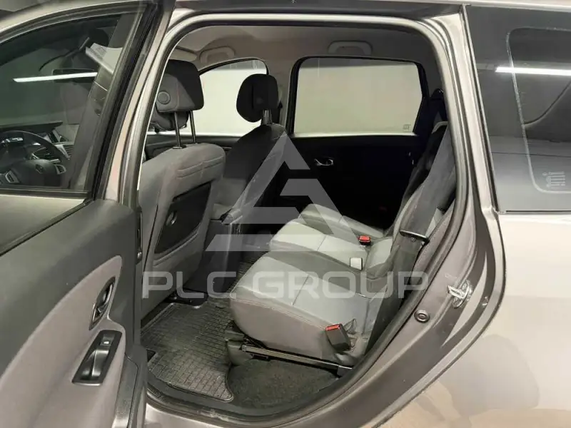2012 Renault Scenic