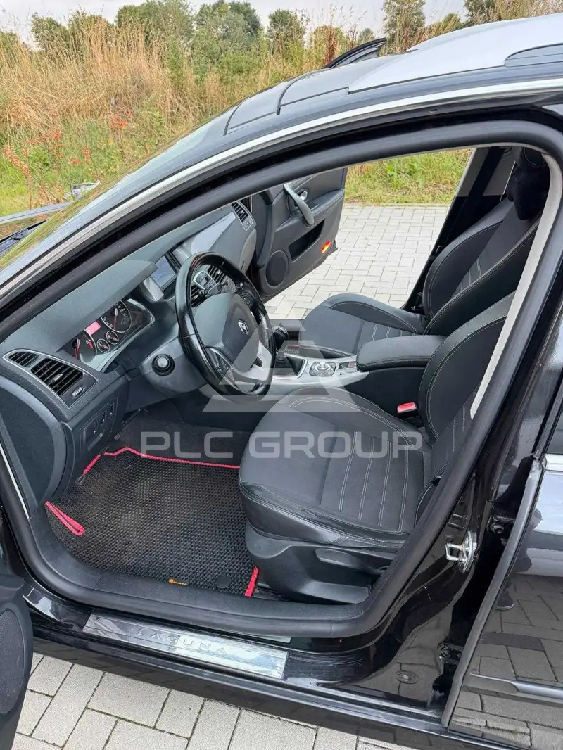 2012 Renault Laguna