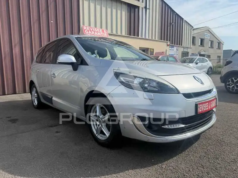 2012 Renault Grand Scenic