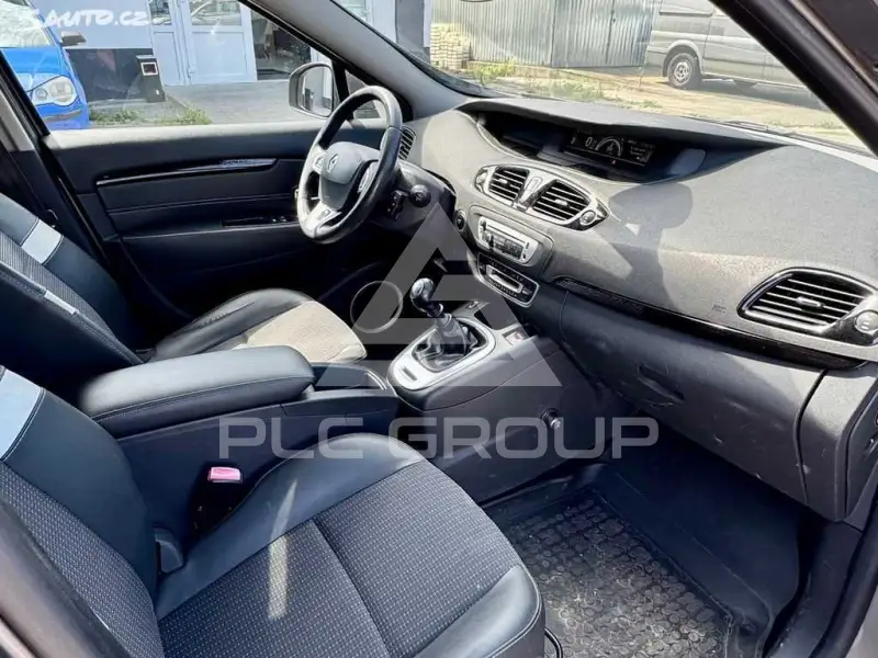 2012 Renault Grand Scenic