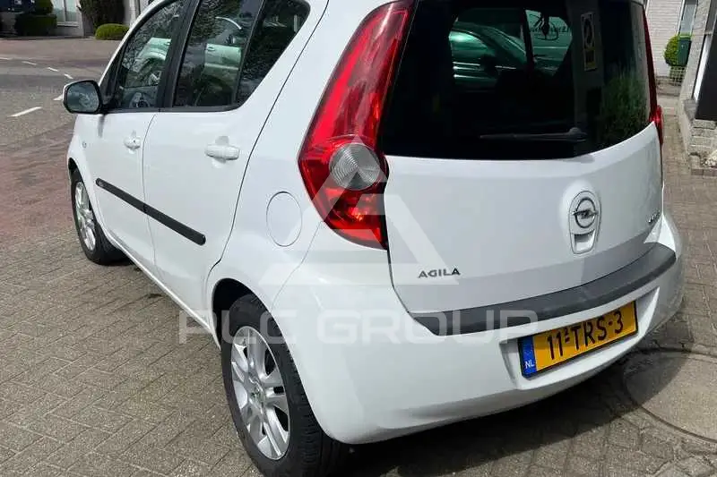 2012 Opel AGILA