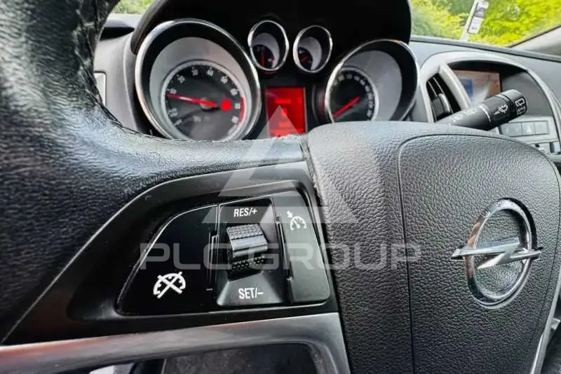 2012 Opel Astra