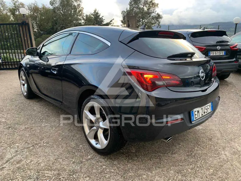 2012 Opel Astra
