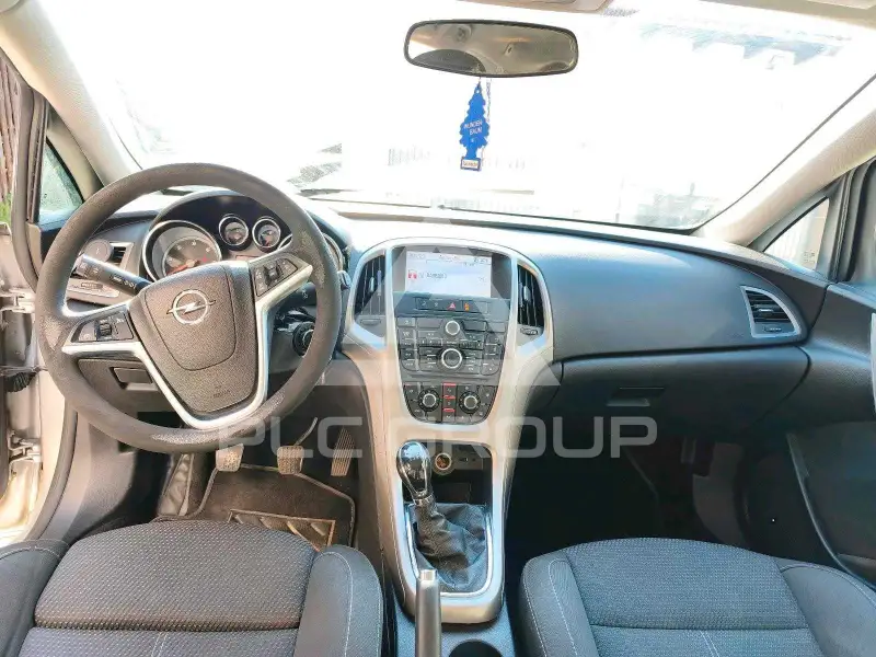 2012 Opel Astra