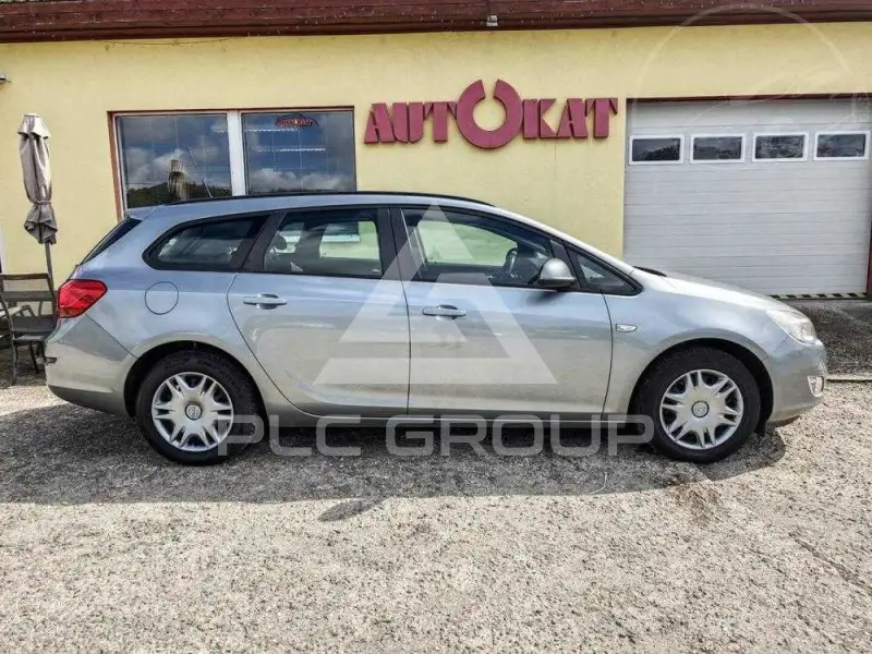 2012 Opel Astra