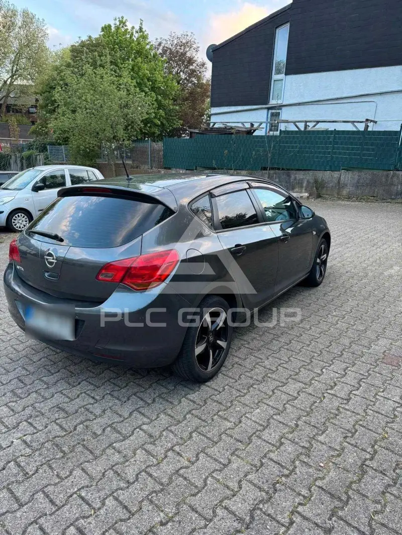 2012 Opel Astra