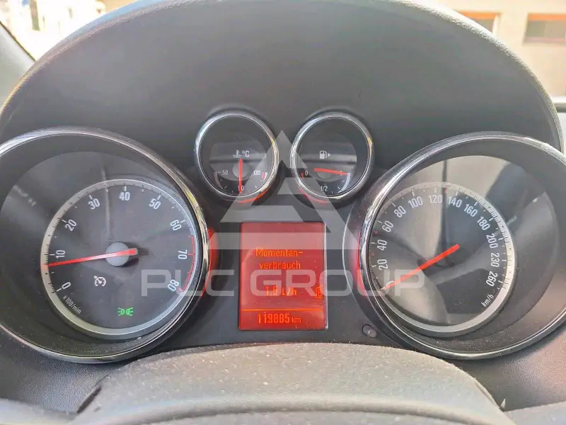 2012 Opel Astra