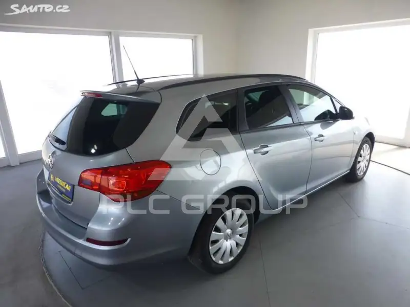 2012 Opel Astra