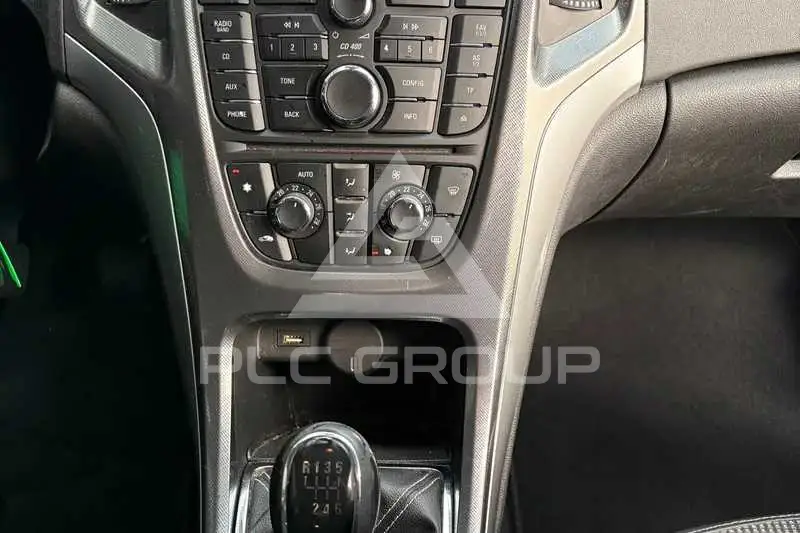 2012 Opel Astra