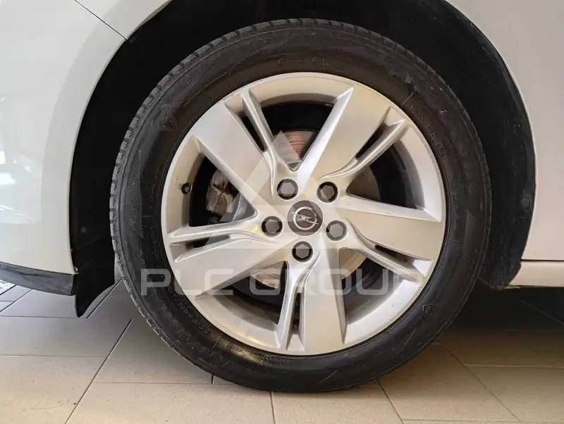 2012 Opel Astra