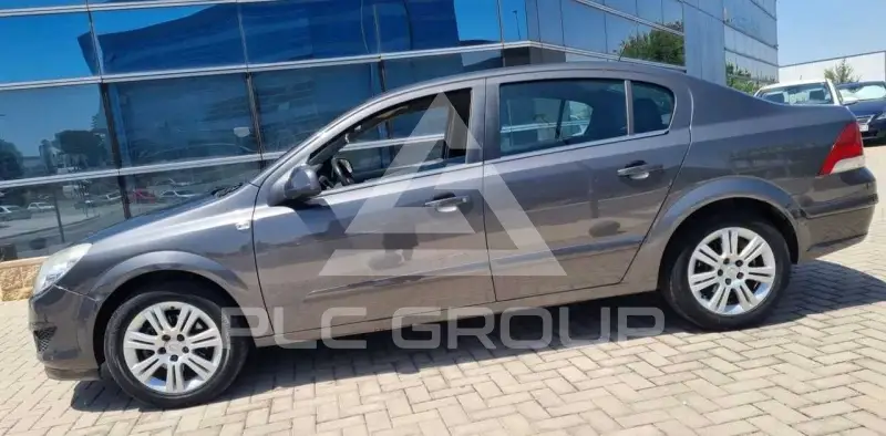 2012 Opel Astra