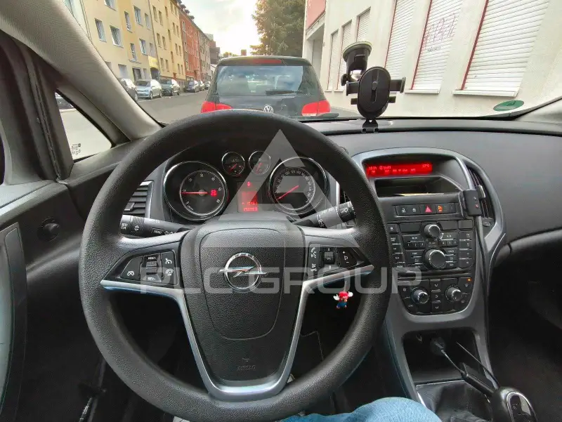 2012 Opel Astra