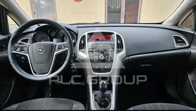 2012 Opel Astra