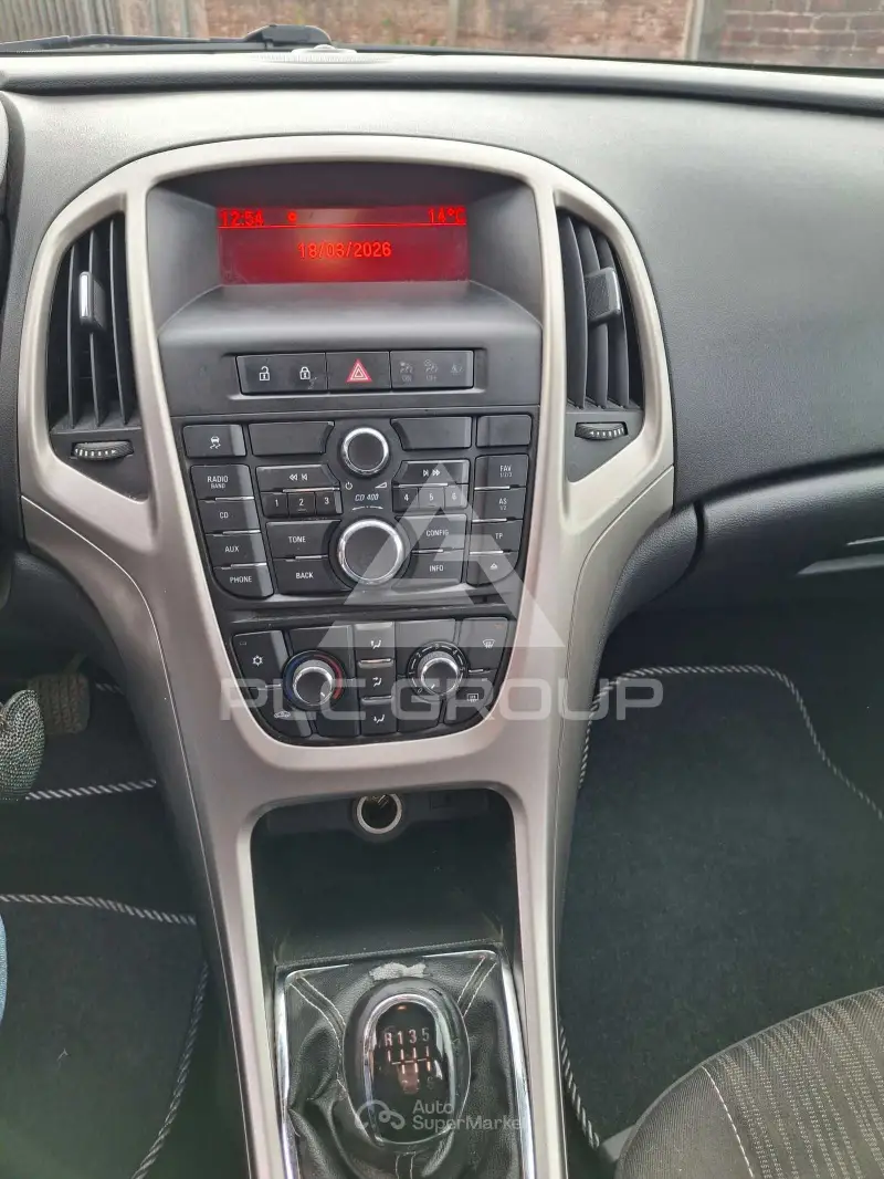 2012 Opel Astra