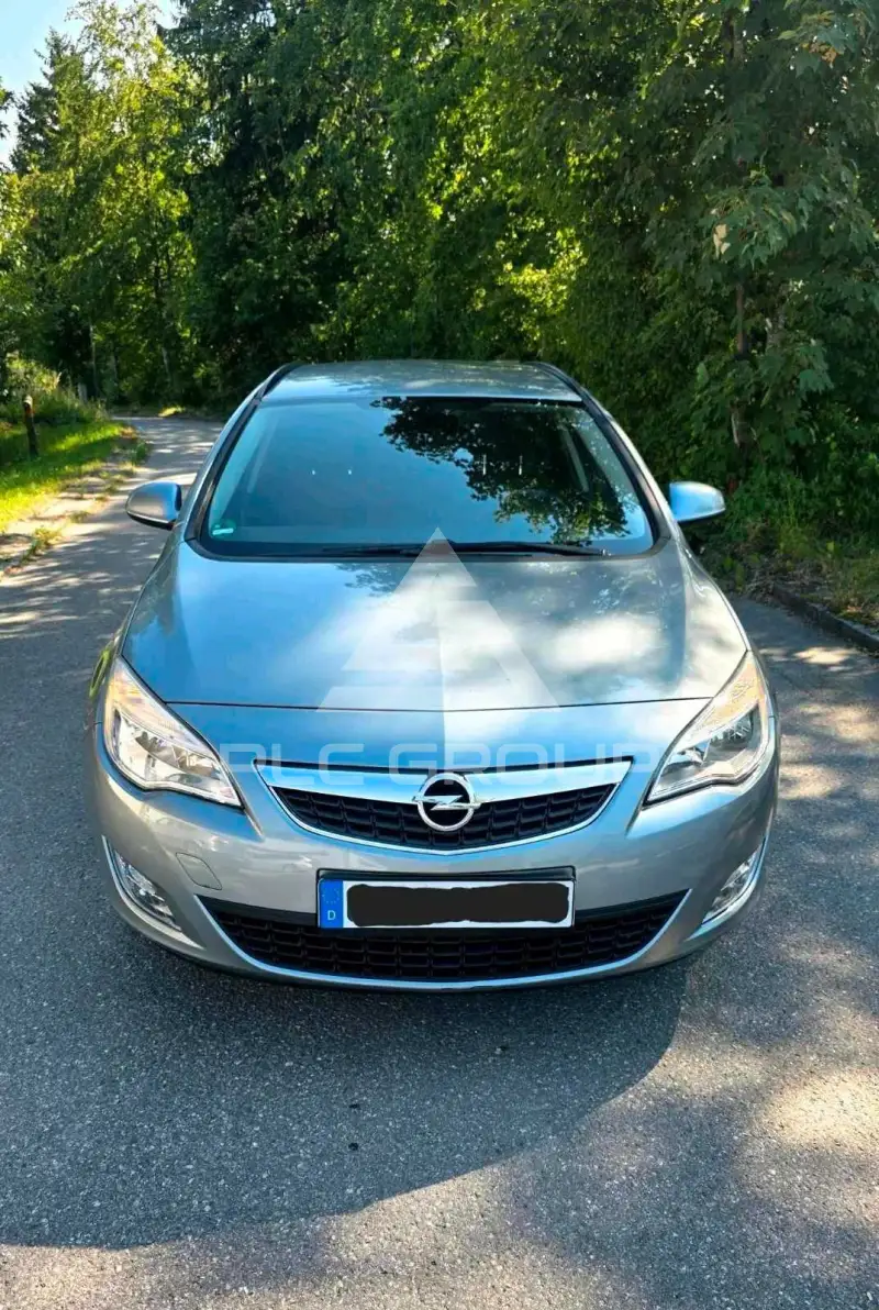2012 Opel Astra