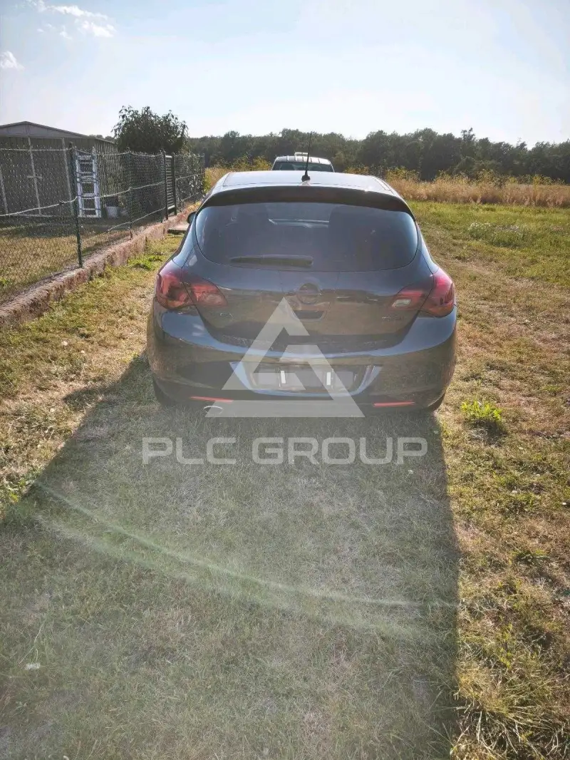 2012 Opel Astra