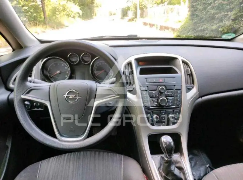 2012 Opel Astra