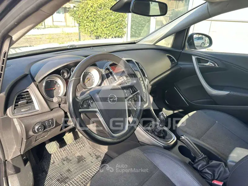 2012 Opel Astra