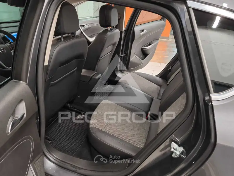 2012 Opel Astra