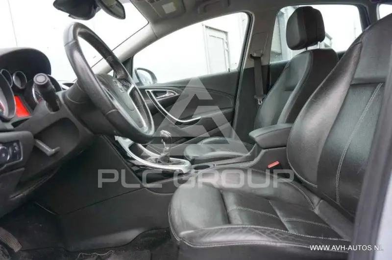 2012 Opel Astra