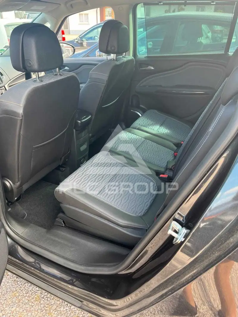2012 Opel ZAFIRA