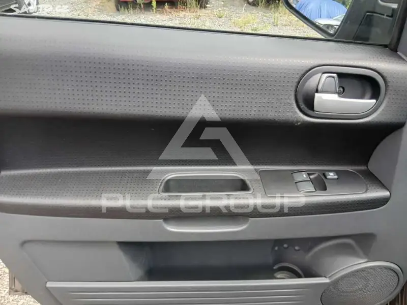 2013 Mitsubishi Colt