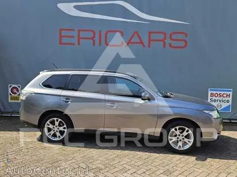 2013 Mitsubishi OUTLANDER