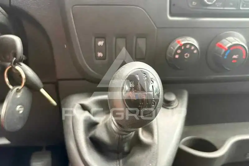 2013 Nissan NV