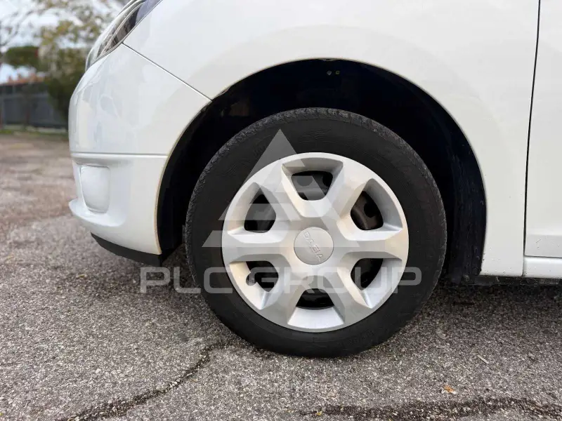 2013 Dacia Sandero