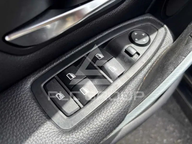 2013 BMW 330
