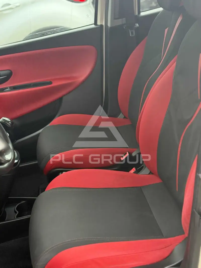 2013 Lancia YPSILON