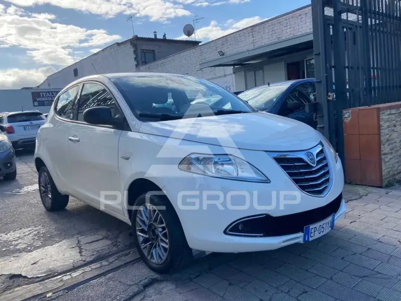 2013 Lancia YPSILON