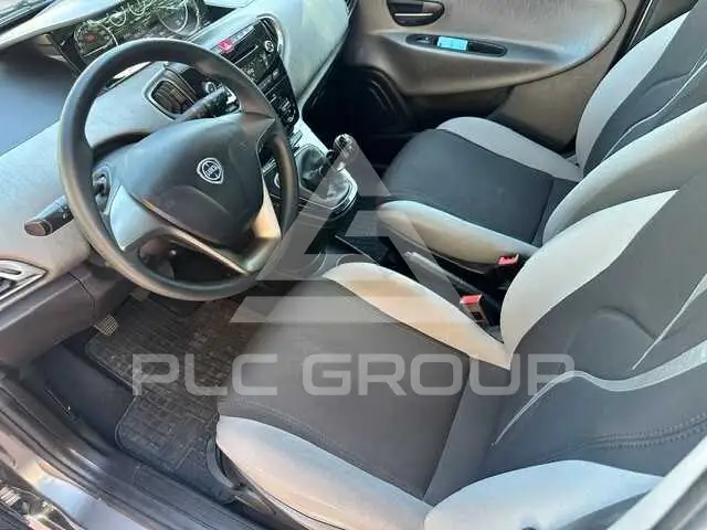 2013 Lancia YPSILON