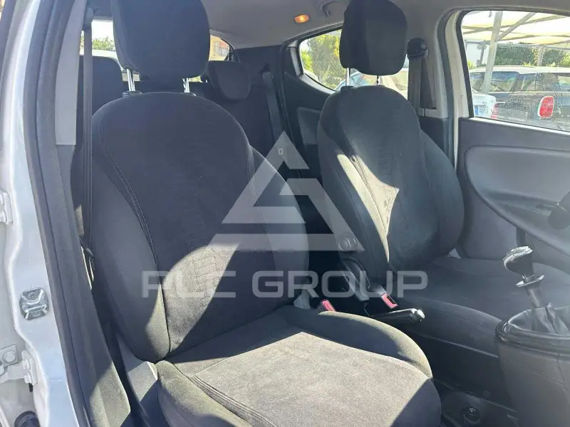 2013 Lancia YPSILON