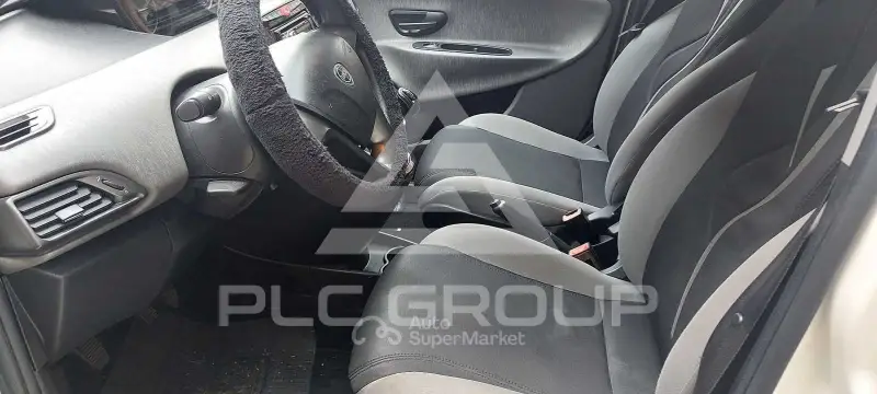 2013 Lancia YPSILON