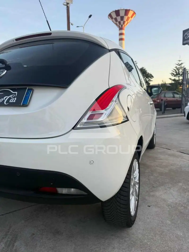 2013 Lancia YPSILON
